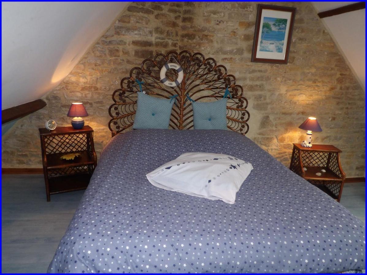 Chambres Et Tables D'Hotes A L'Auberge Touristique Meuvaines Екстериор снимка